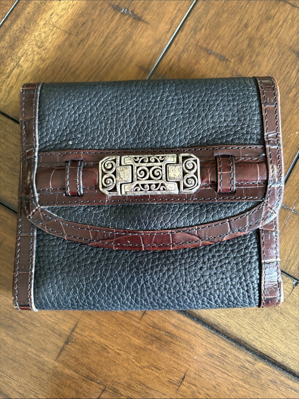 Brighton Black Pebbled Wallet with Brown Trim and Gold Accent